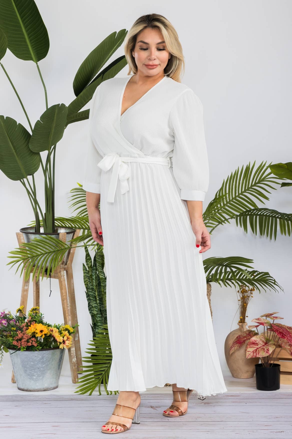 Plus Size Women Solid Pleated Maxi Dress