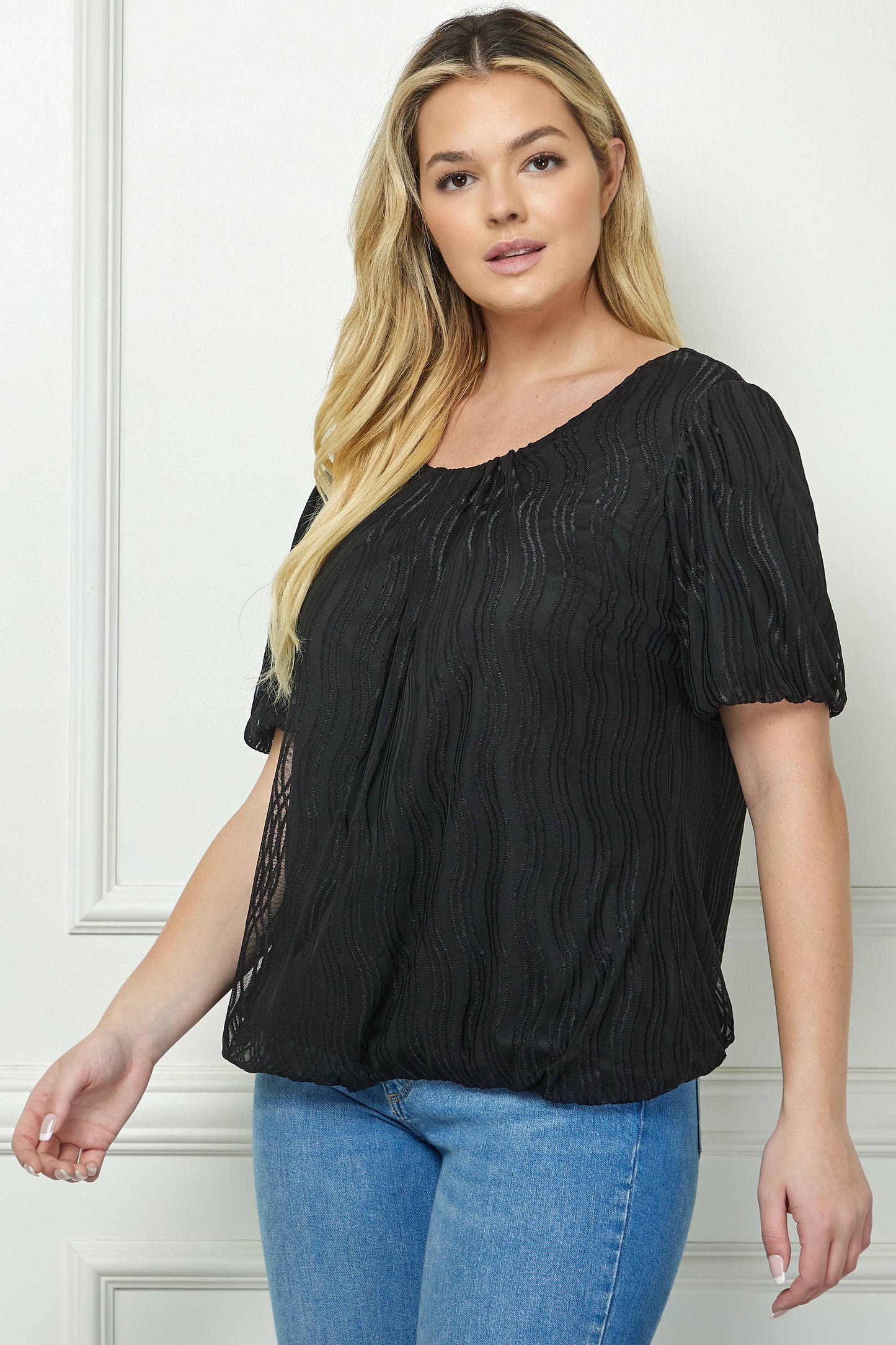 PLUS SIZE WAVE CORD MESH BUBBLE SLEEVE PLEATS TOP