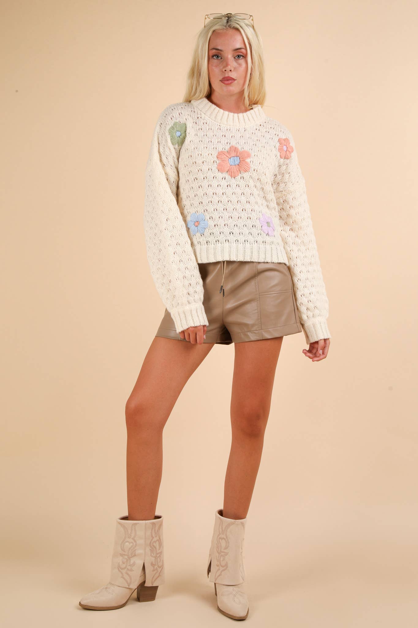 12W3111N-Hand Made Flower Applique Knit Sweater Top