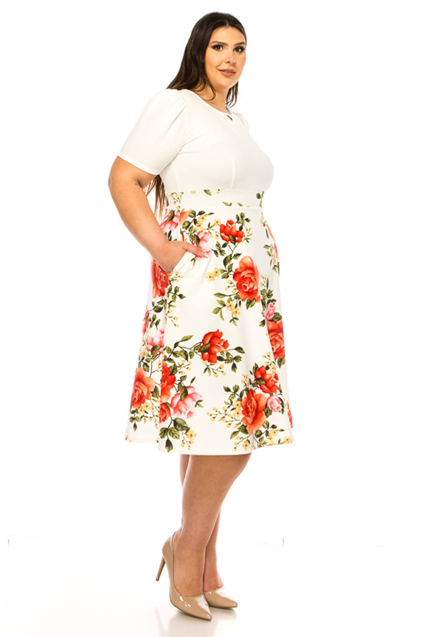 Women's Plus Size Dress with Puff Sleeves and Keyhole Front