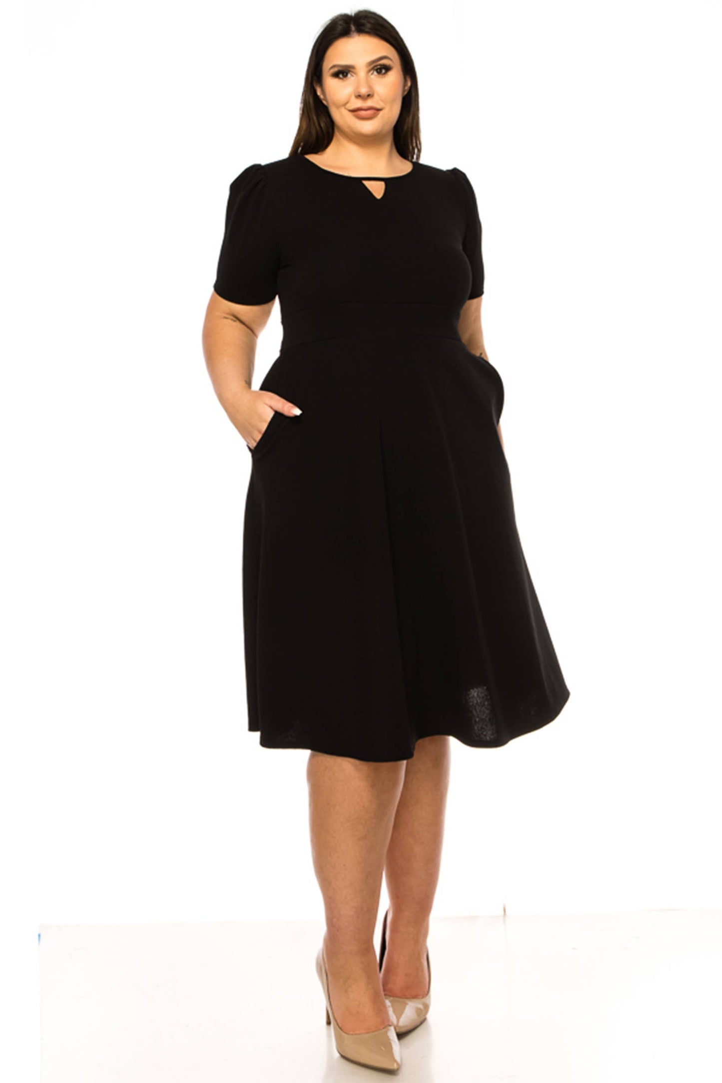 Women's Plus Size Dress with Puff Sleeves and Keyhole Front