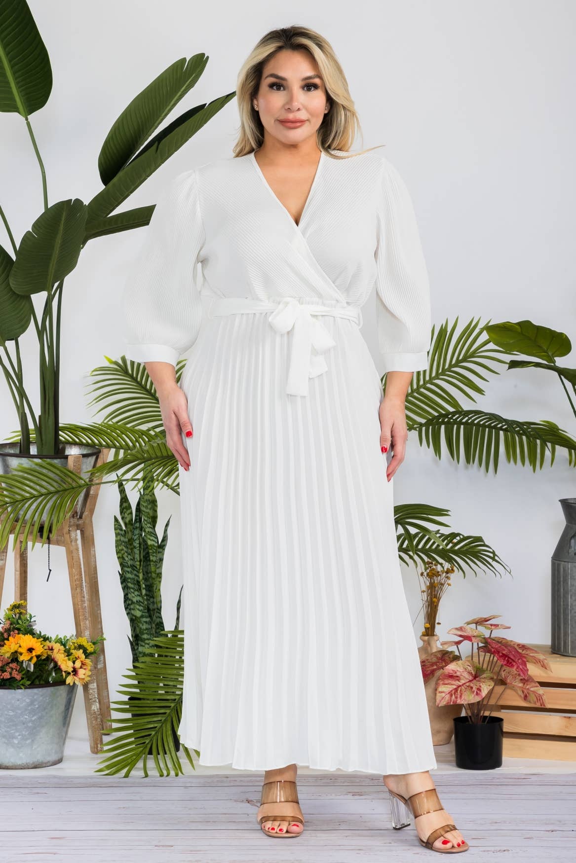 Plus Size Women Solid Pleated Maxi Dress