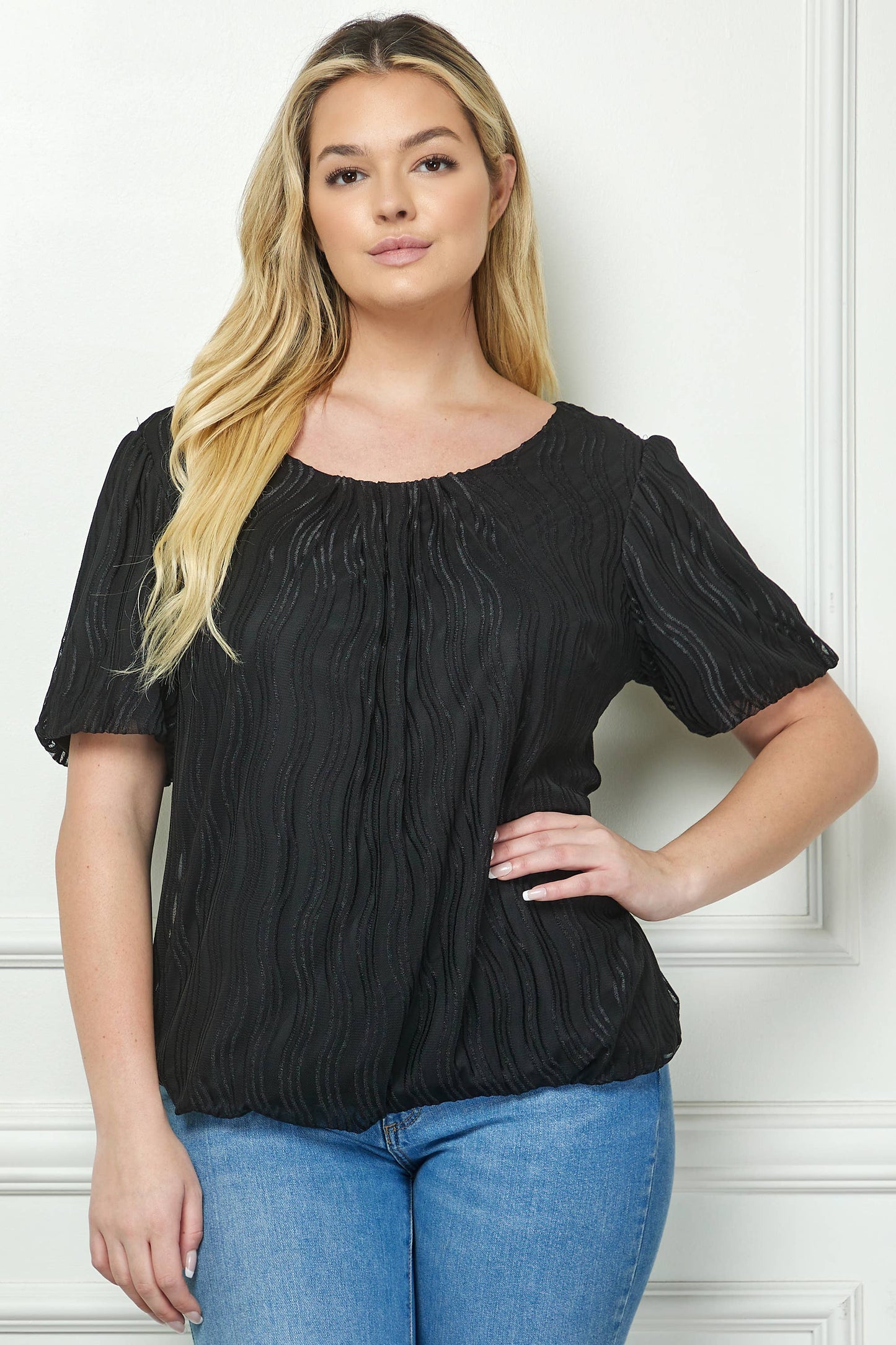 PLUS SIZE WAVE CORD MESH BUBBLE SLEEVE PLEATS TOP