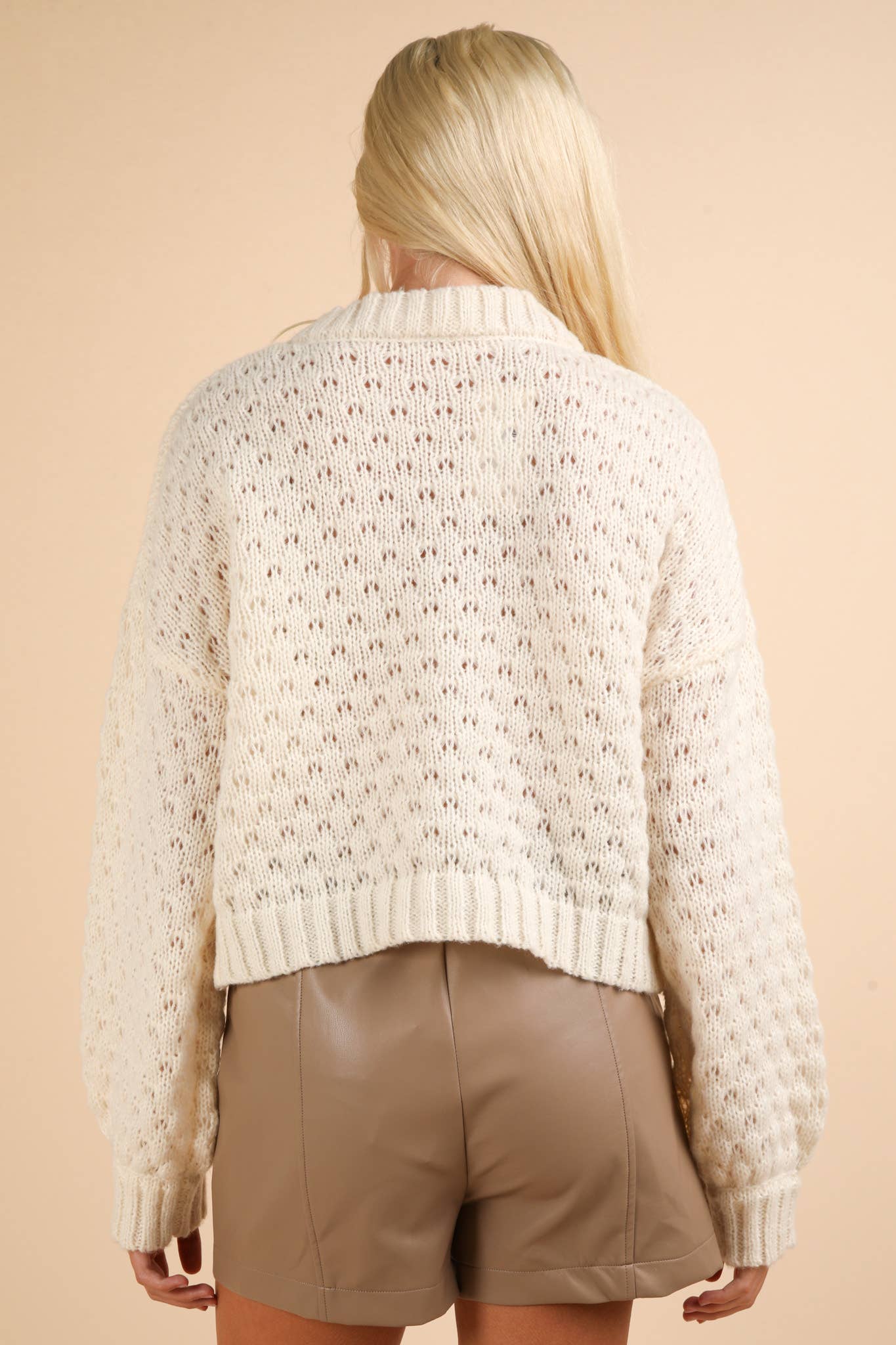 12W3111N-Hand Made Flower Applique Knit Sweater Top