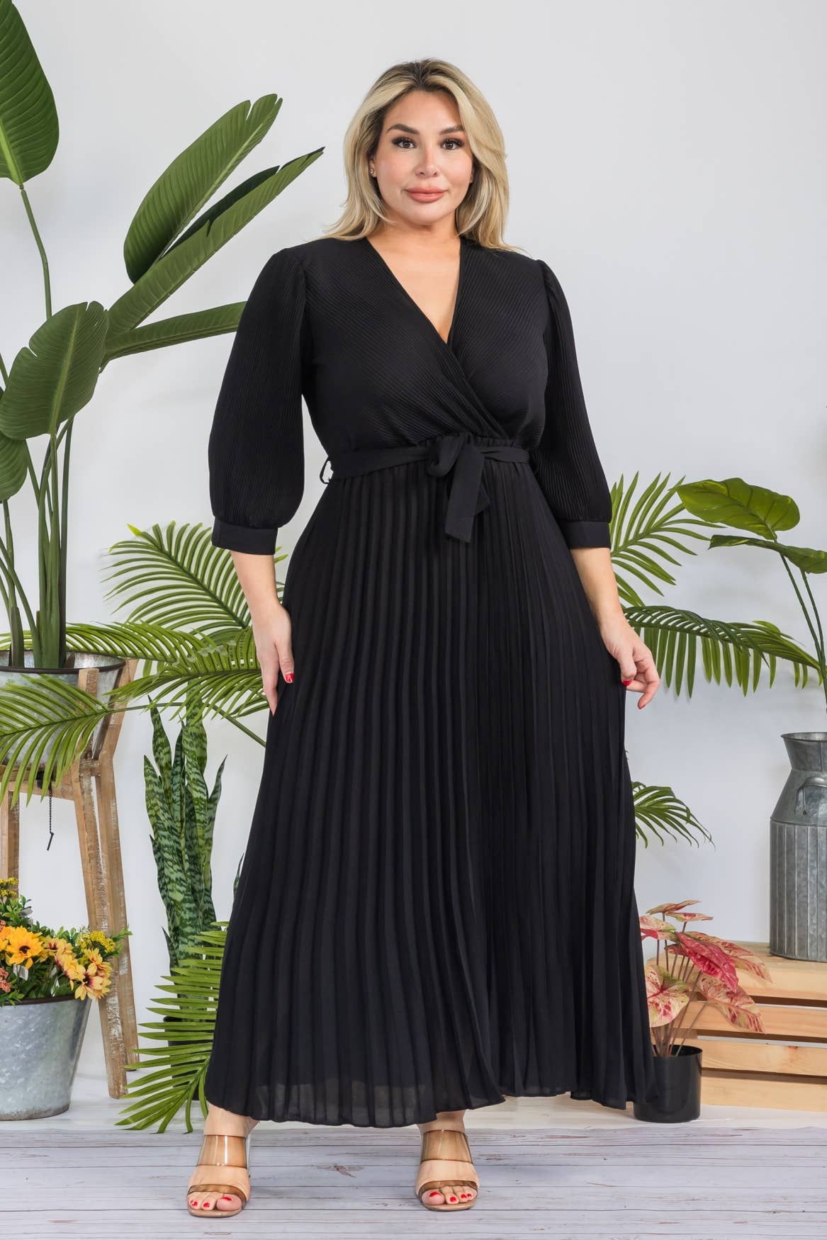 Plus Size Women Solid Pleated Maxi Dress