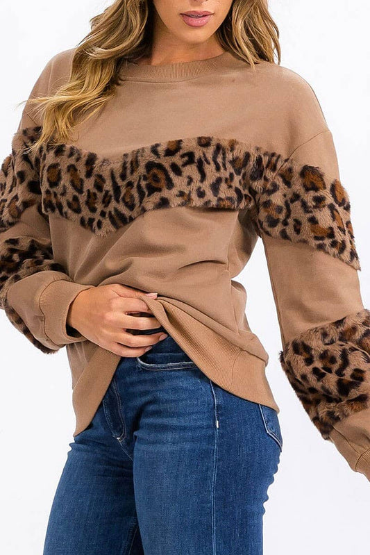 FUZZY ANIMAL PRINT DETAILED PULLOVER SWEATER