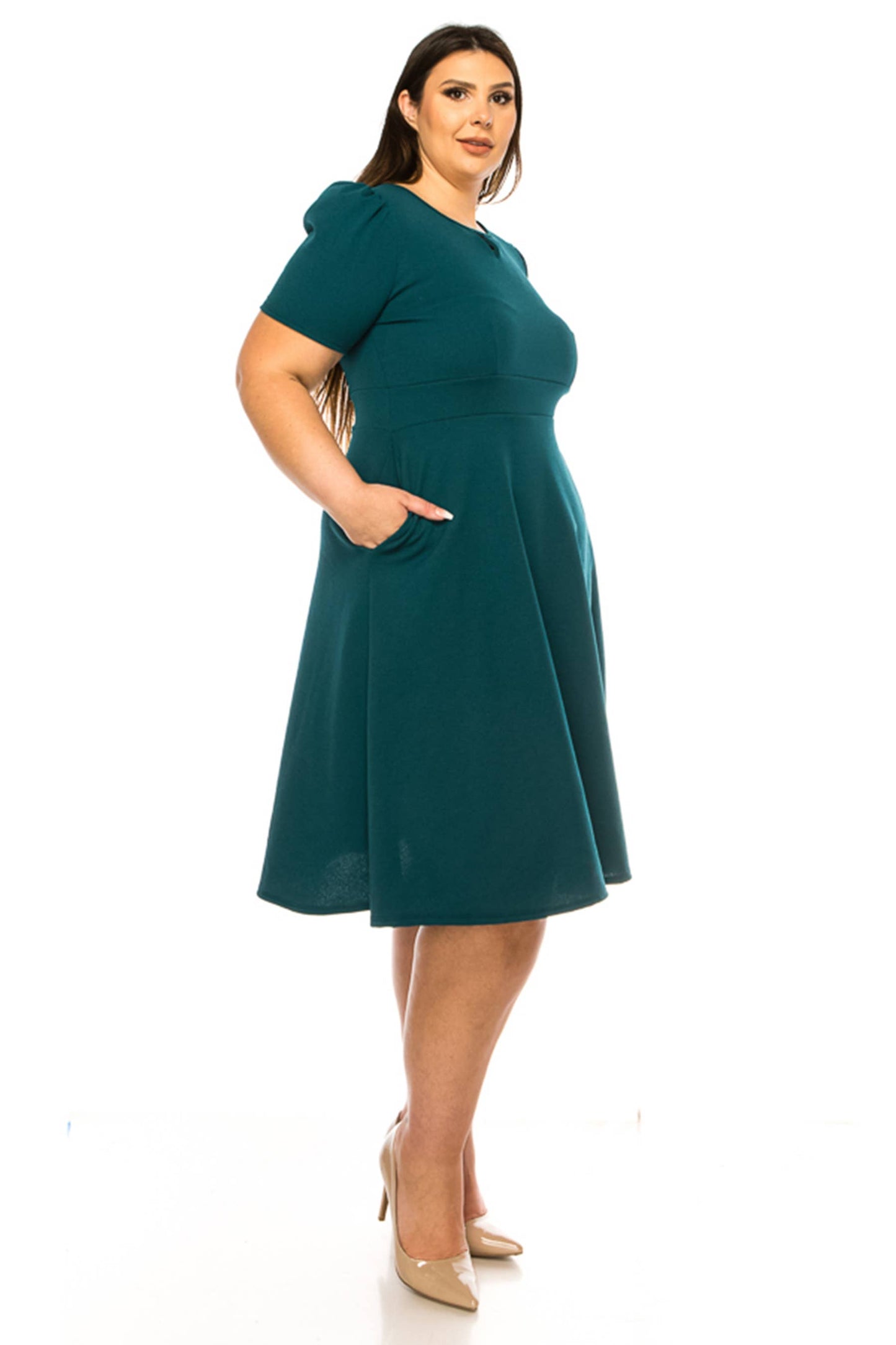 Women's Plus Size Dress with Puff Sleeves and Keyhole Front