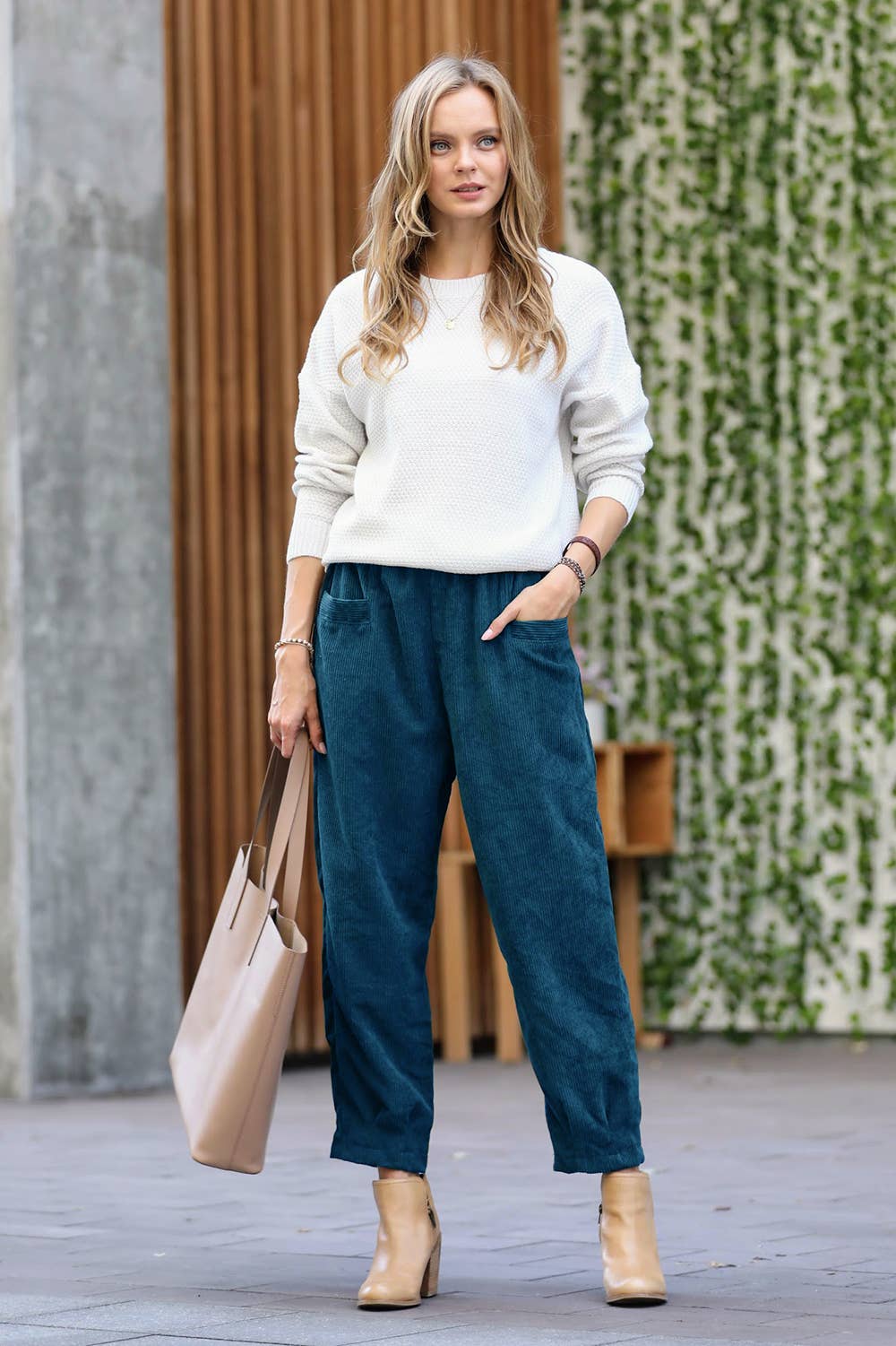 SI-23449 Corduroy Front pocket Baggy Pants