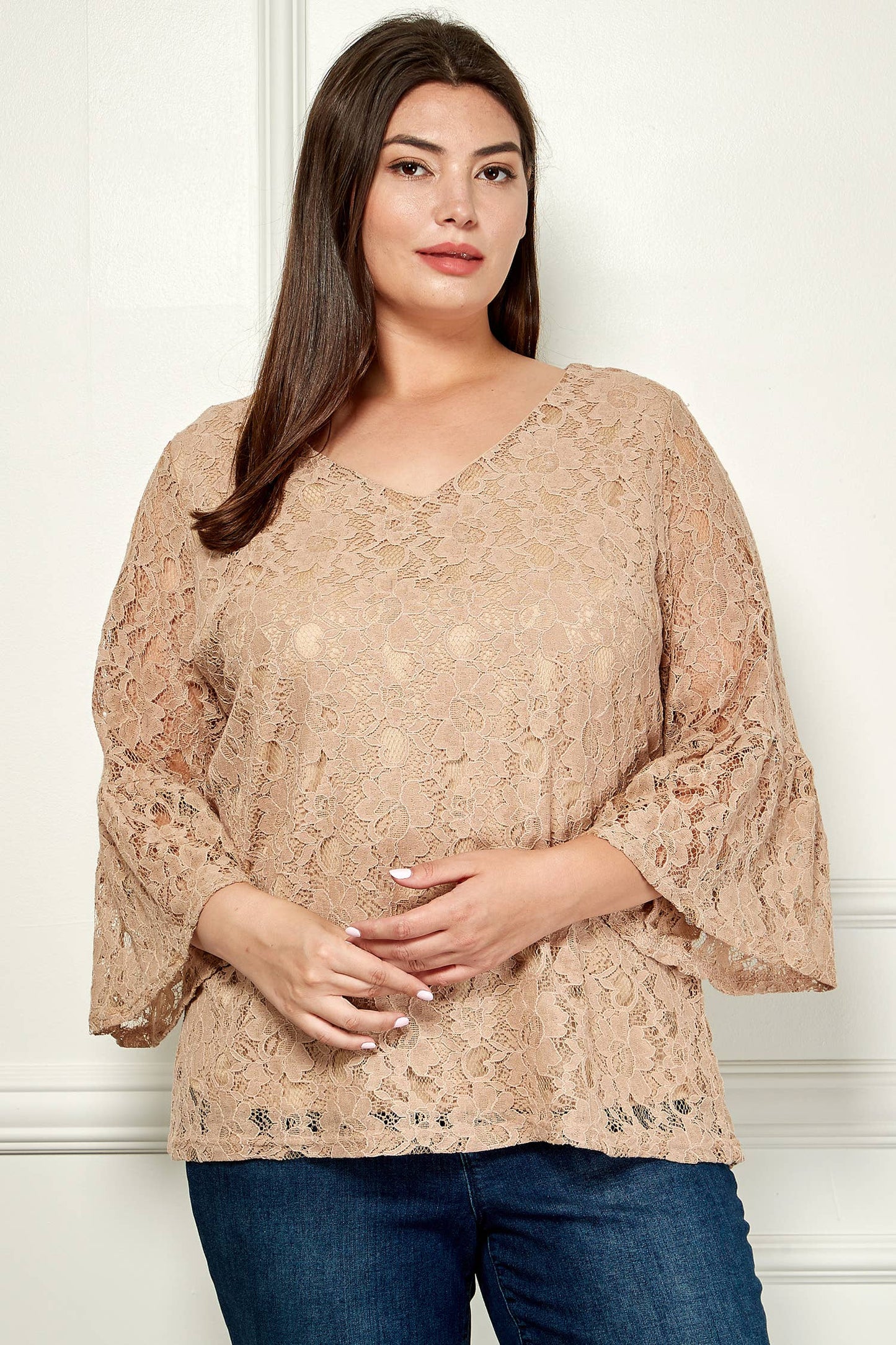 PLUS SIZE V- NECK ELBOW SLEEVE LACE TOP G9018250PX