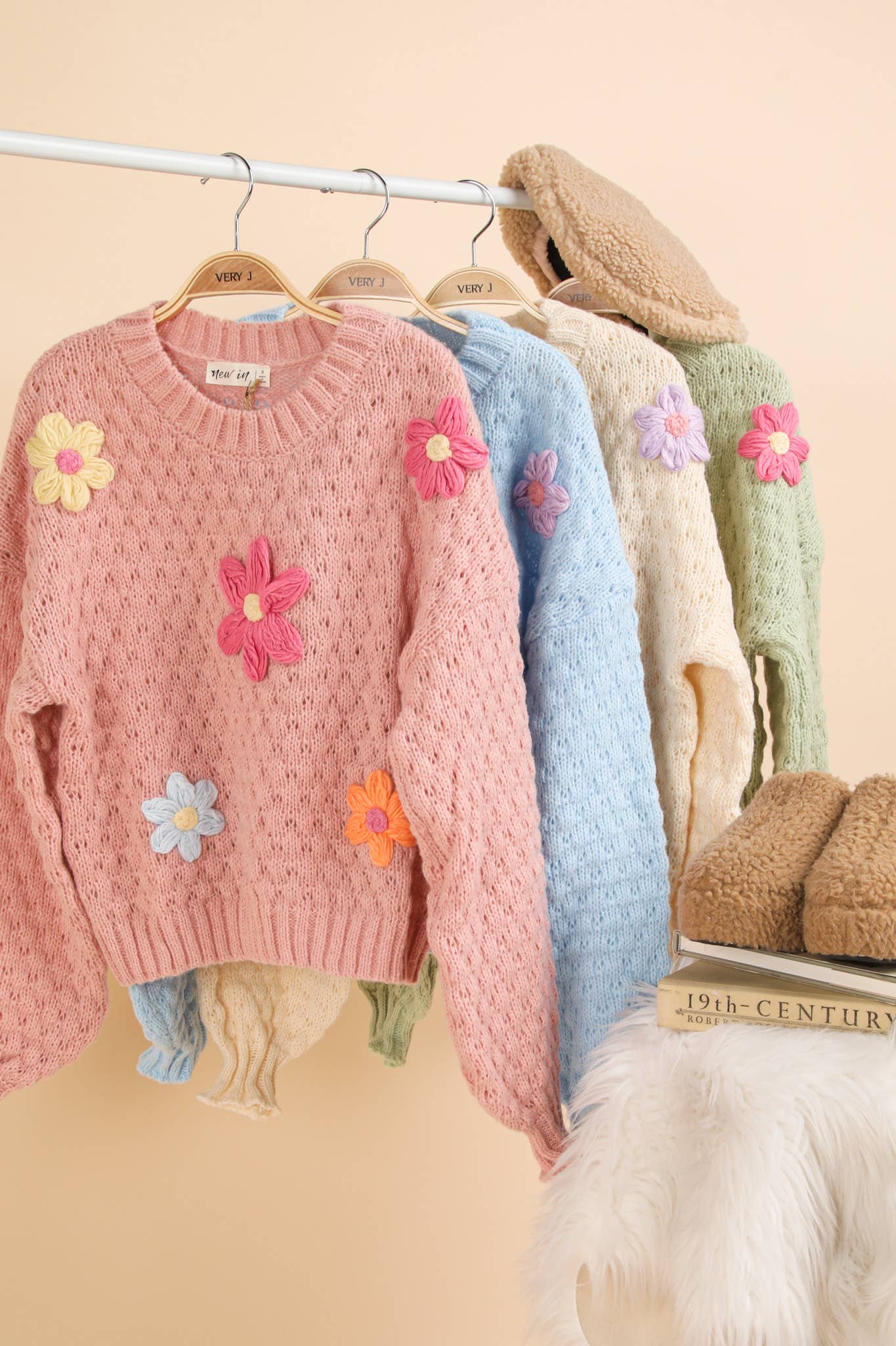 12W3111N-Hand Made Flower Applique Knit Sweater Top