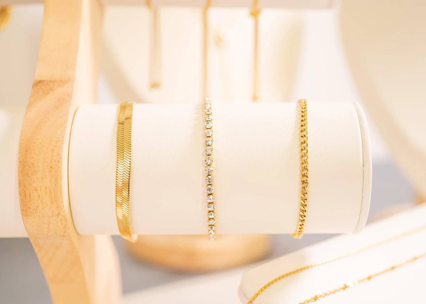 Stainless Steel 18K Gold PVD Coated Diamond Cut Curb Chain Bracelet