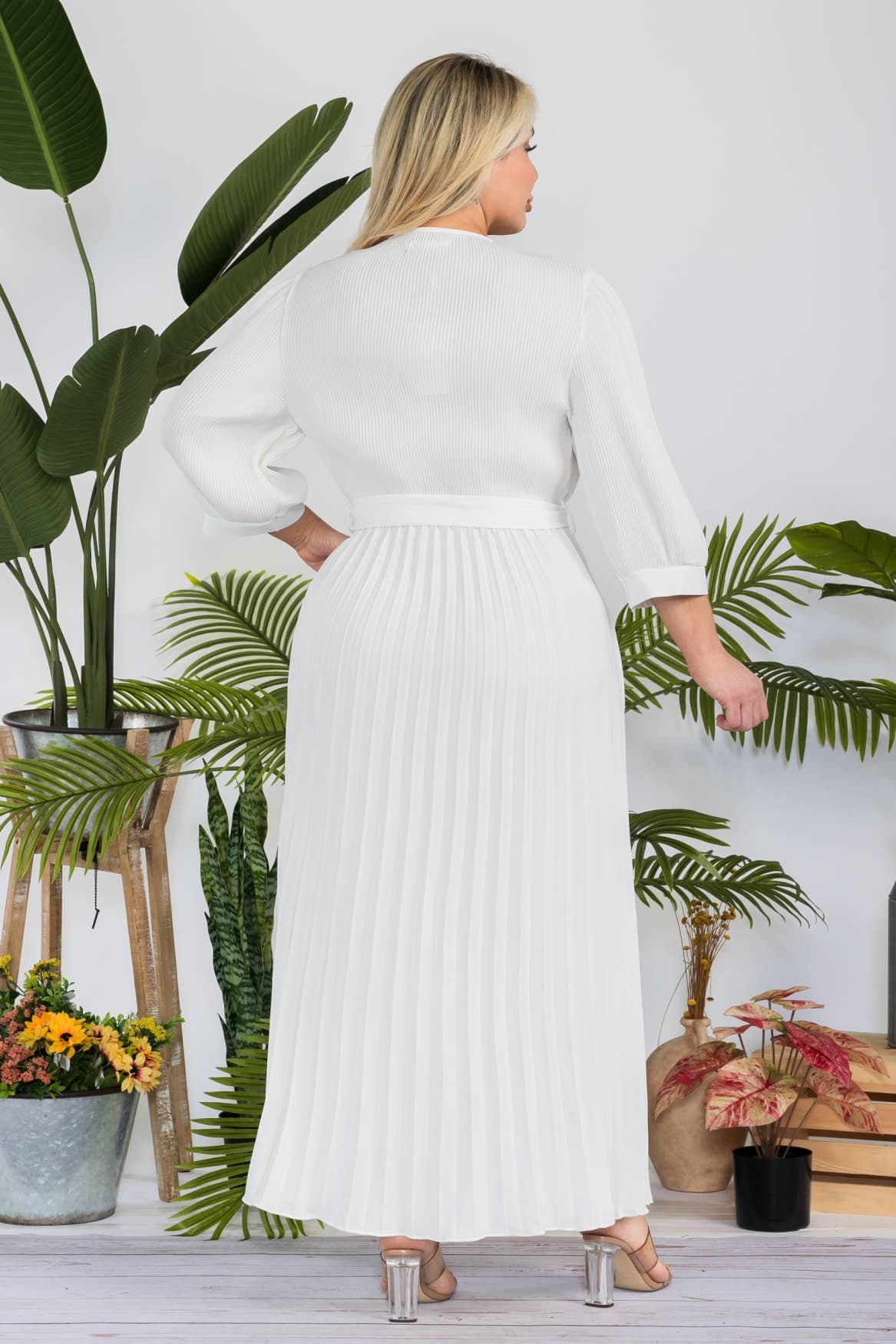 Plus Size Women Solid Pleated Maxi Dress