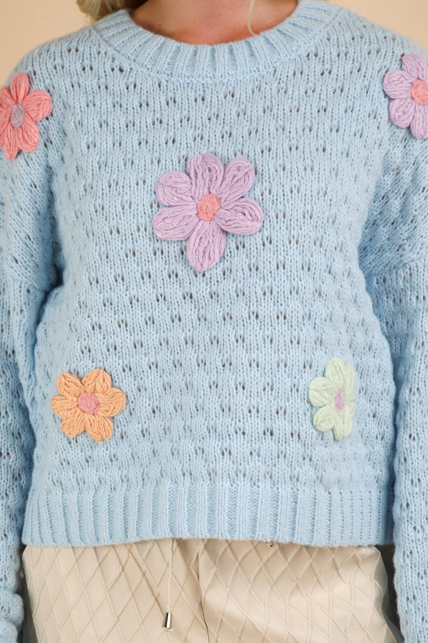 12W3111N-Hand Made Flower Applique Knit Sweater Top