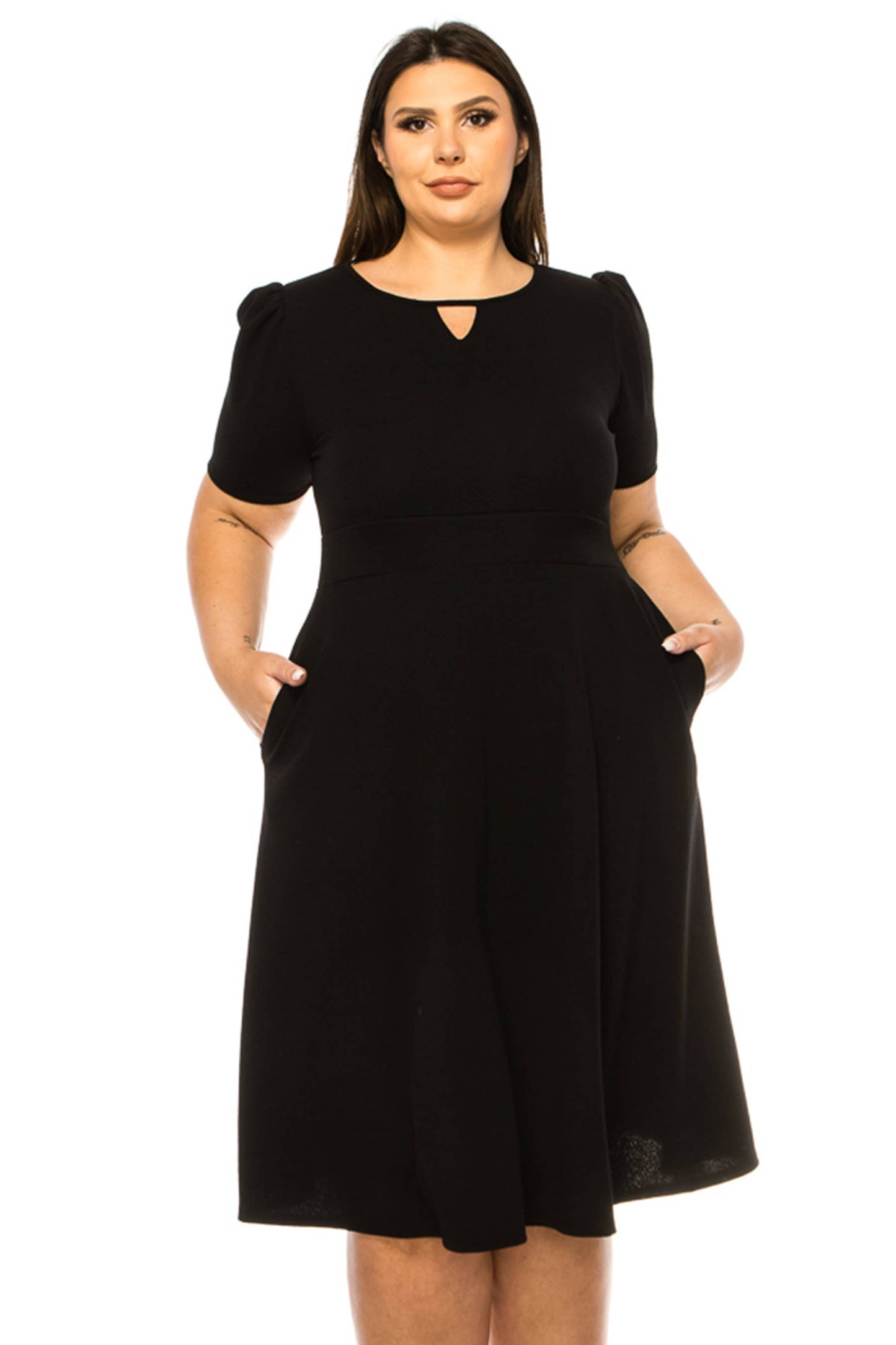 Women's Plus Size Dress with Puff Sleeves and Keyhole Front