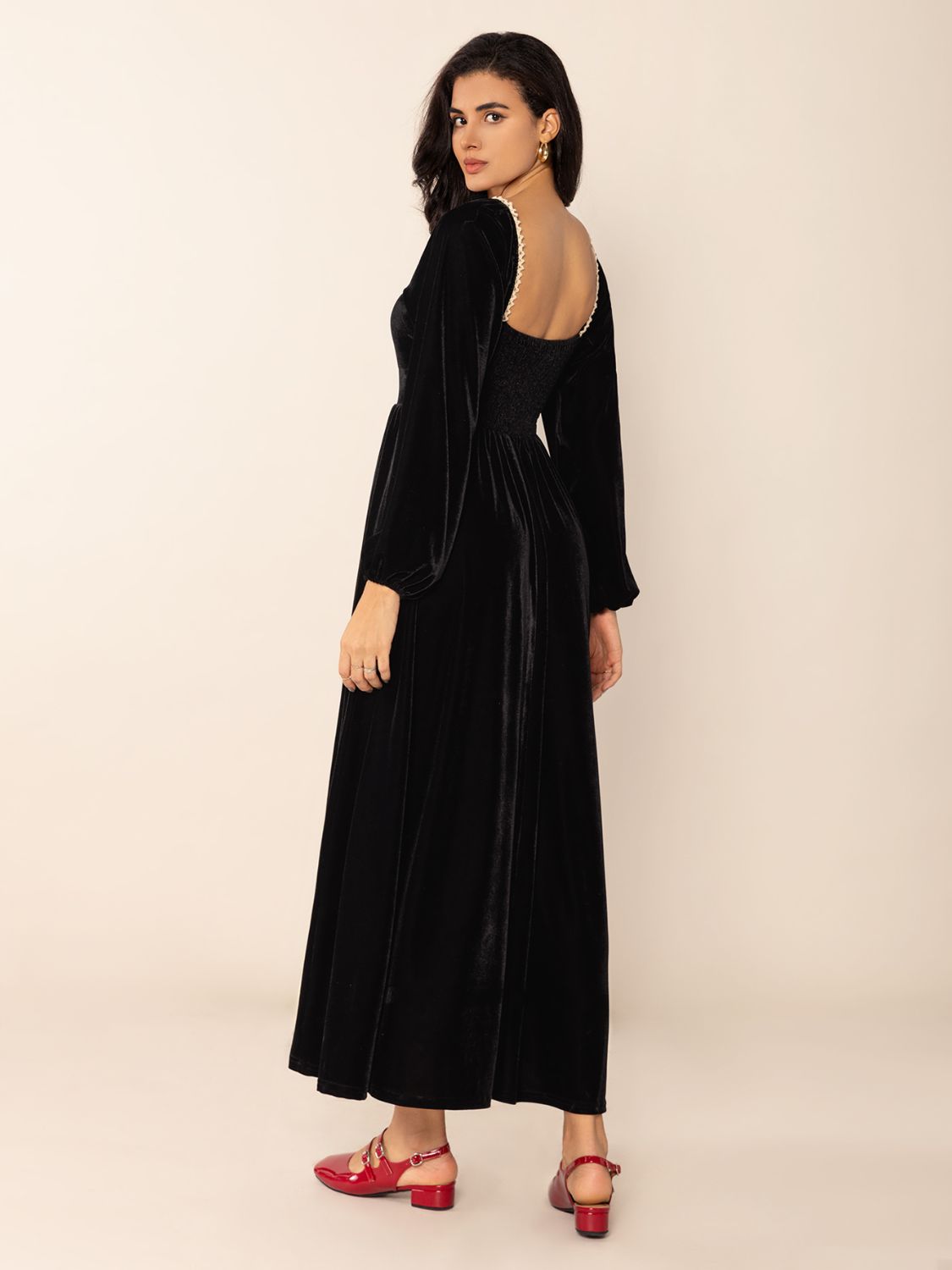 Sweetheart Neck Long Sleeve Midi Dress